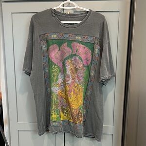 Pink Floyd Graphic Tee in Gray with Multicolor Design